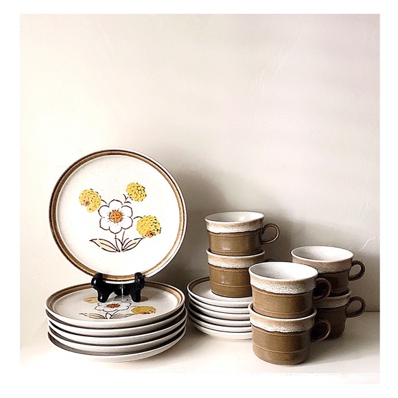 Vintage Other - Vintage | Premier Japan 'Country Manor' Dishes (18 pc set)